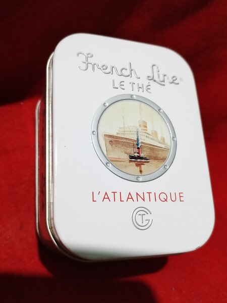 Patru cutii din tabla pentru ceai French Line